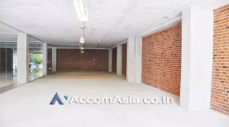 Home Office, Ground Floor, Split-type Air |  Office space For Rent in Sukhumvit, Bangkok  near BTS Ekkamai (AA11619)